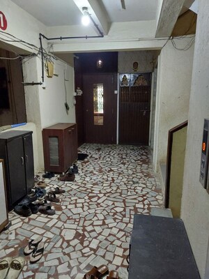  2 BHK Apartment at Shree Laxmi Park 1, Vartak Nagar – for Rent