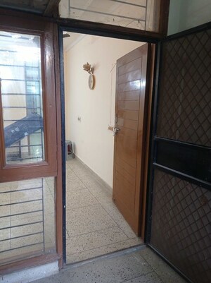 Room in 2 BHK Builder Floor at Kalkaji – for Rent