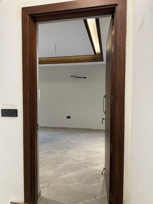 Room in 3 BHK Builder Floor at BPTP District 3, Sector 85 – for Sale
