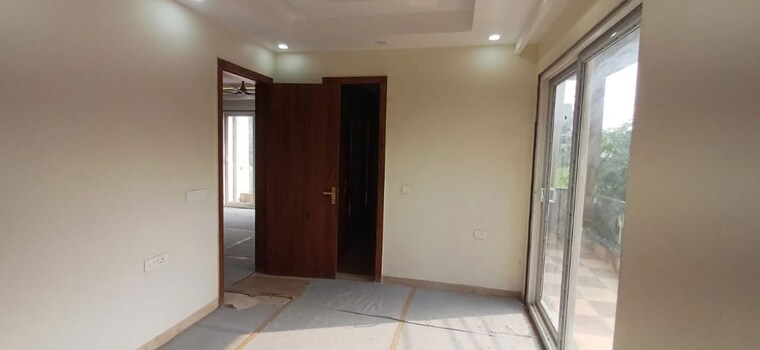 Room, vasant kunj enclave  850 Sq.Yd. Villa In Vasant Kunj Enclave Delhi 10745569