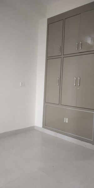 Furnished Amenities in 2 BHK Builder Floor at Sector 51 – for Rent