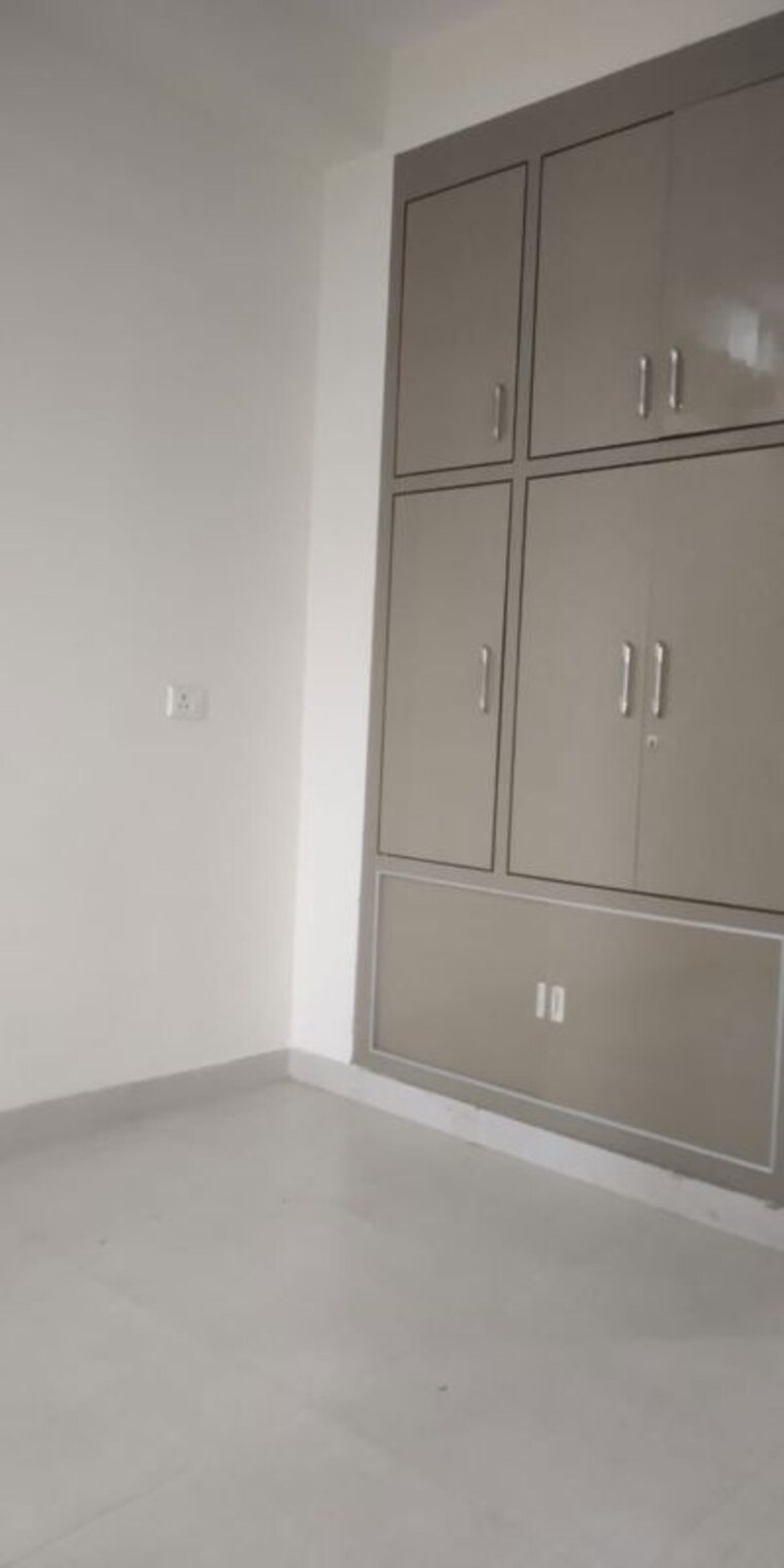 undefined, sector 51 2 Bedroom 175 Sq.Yd. Builder Floor In Sector 51 Gurgaon 10745565