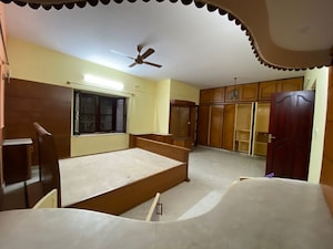 Bedroom in 5 BHK Independent House at Banashankari Temple Ward – for Sale