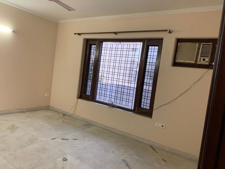 Room, sector 46 2 Bedroom 800 Sq.Ft. Builder Floor In Sector 46 Gurgaon 10745679