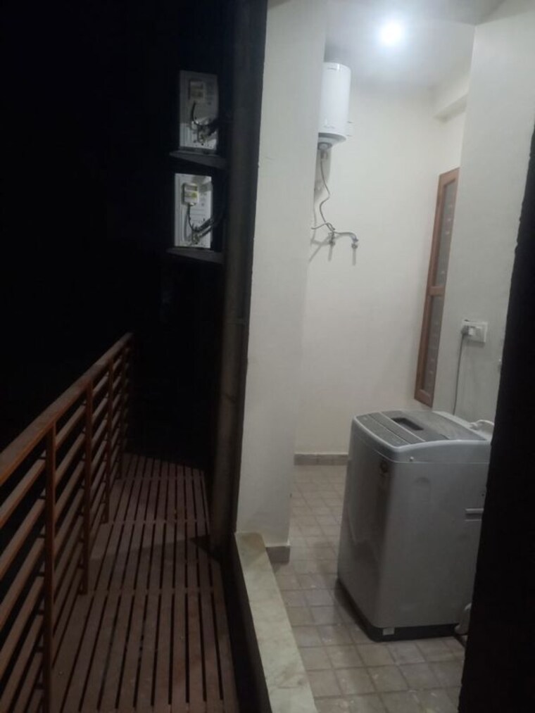 Bathroom, sector 45 4 Bedroom 300 Sq.Yd. Builder Floor In Sector 45 Gurgaon 10745697
