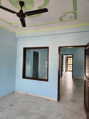 Room in 2 BHK Builder Floor at Sector 47 – for Rent