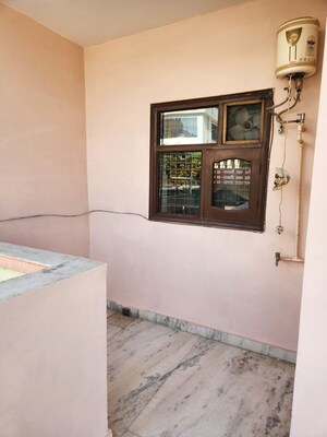 Room in 2 BHK Builder Floor at Sector 47 – for Rent