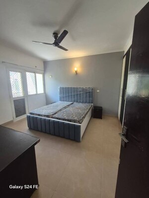 Living Room in 2 BHK Apartment at Neb Sarai – for Rent