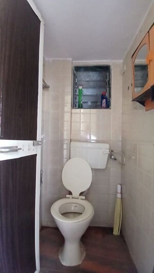 Bathroom in 2 BHK Apartment at Suncity Heights, Seawoods – for Rent