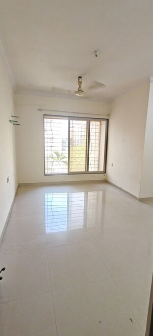 1 BHK Apartment For Rent in Bhoomi Park II, Malad West