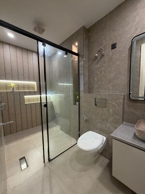 Bathroom in 3 BHK Builder Floor at BPTP Green Oaks, Sector 70a – for Sale