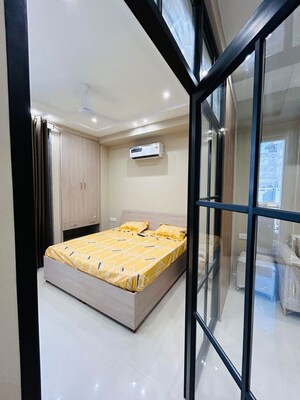 Bedroom in 1 BHK Builder Floor at Sector 38 – for Rent