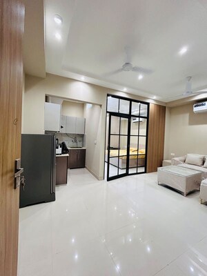 Room in 1 BHK Builder Floor at Sector 38 – for Rent