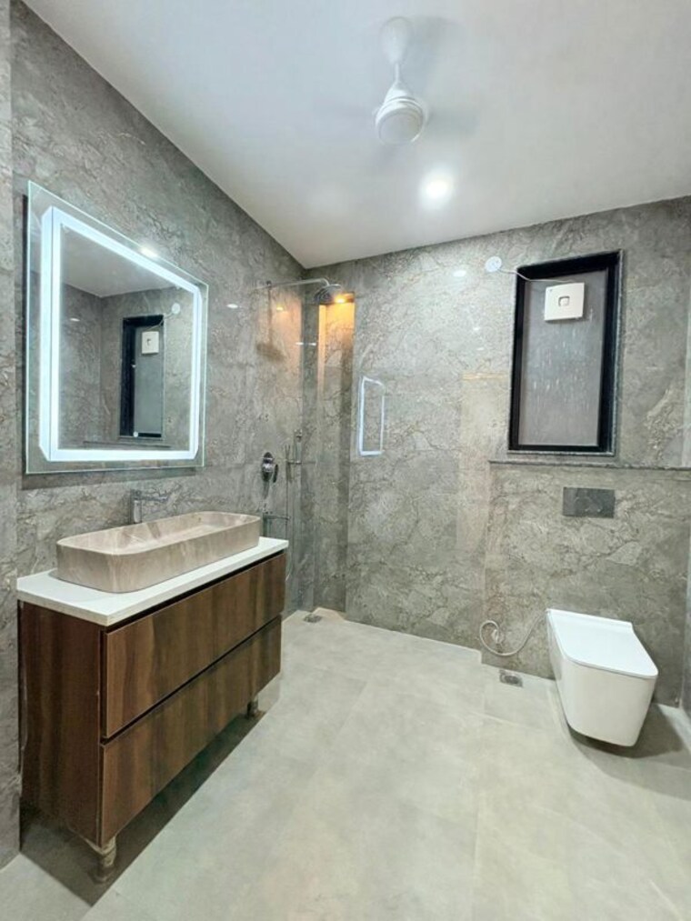 Bathroom, bptp-astaire-gardens 3 Bedroom 1650 Sq.Ft. Builder Floor In Sector 70a Gurgaon 10745720