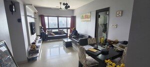 Living Room in 2.5 BHK Apartment at Sapphire Heights, Kandivali East – for Rent