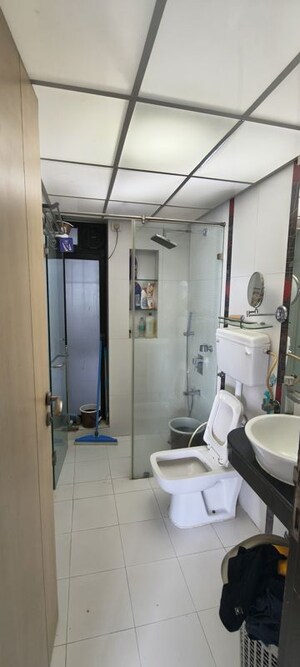 Team Area in 2.5 BHK Apartment at Sapphire Heights, Kandivali East – for Rent