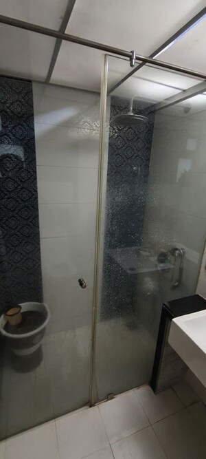 Bathroom in 2.5 BHK Apartment at Sapphire Heights, Kandivali East – for Rent
