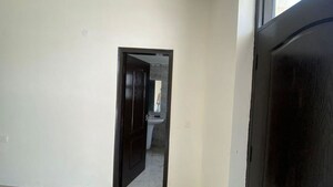 Room in 3 BHK Builder Floor at Omaxe Silver Birch, North Mullanpur – for Rent