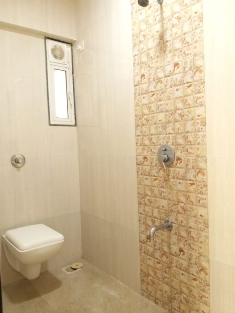 Bathroom, laxmi-vihar-khar 2 Bedroom 770 Sq.Ft. Apartment In Khar West Mumbai 10745792