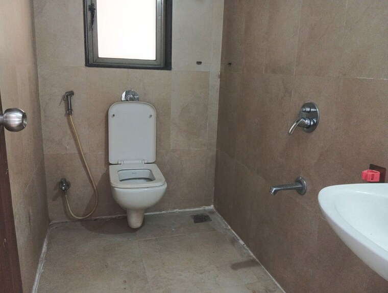 Bathroom, runwal-eirene 1 Bedroom 422 Sq.Ft. Apartment In Balkum Pada Thane 10745806