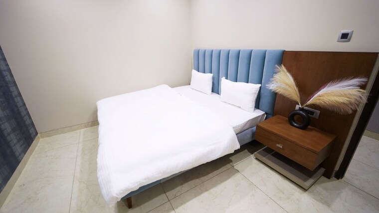 Bedroom, cliffton-valley 2 Bedroom 1080 Sq.Ft. Apartment In Panthaghati Shimla 10745783