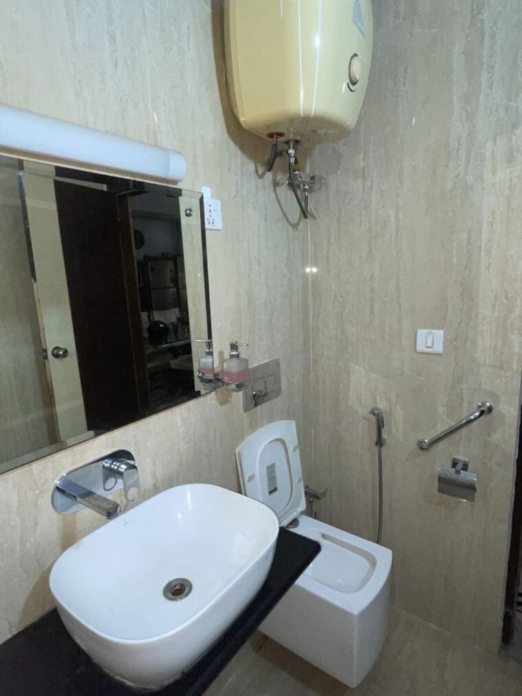 Bathroom, sector 3 dwarka 4 Bedroom 2000 Sq.Ft. Apartment In Sector 3 Dwarka Delhi 10745814