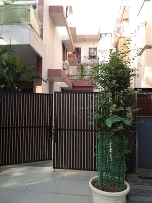 1 RK Builder Floor – Exterior View View at Green Park - for Rent