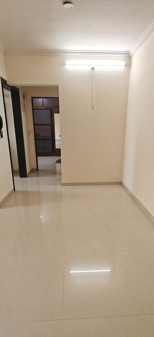 Room in 1 BHK Apartment at Bhoomi Park, Malad West – for Rent