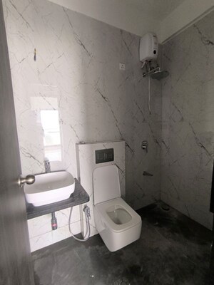 Bathroom in 3 BHK Apartment at DLH Dawn, Santacruz West – for Rent