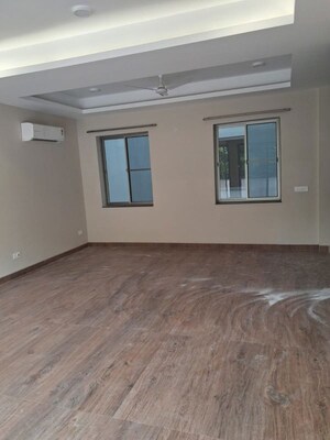 Room in 3 BHK Builder Floor at Anand Niketan – for Rent