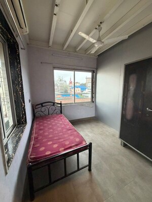 Room in 2 BHK Apartment at Colaba – for Rent