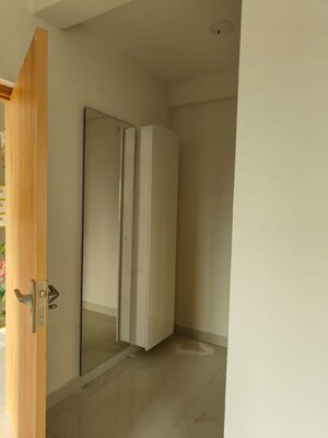 Room in 3 BHK Apartment at ASBL Spectra, Financial District – for Rent