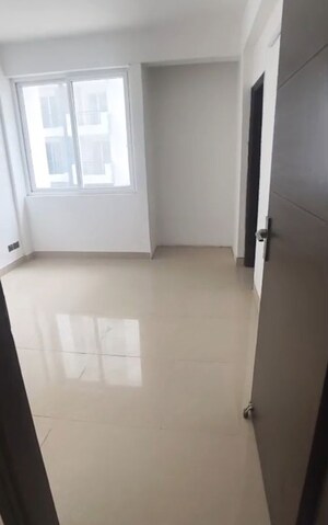 Bathroom in 3 BHK Apartment at Sikka Kaamya Greens, Sector 10 Greater Noida – for Sale