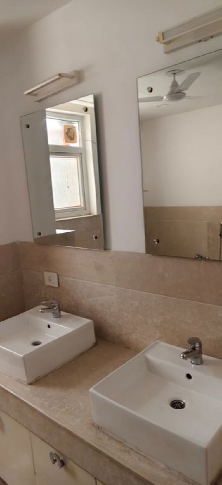 Bathroom, emaar-marbella 5 Bedroom 6520 Sq.Ft. Villa In Sector 66 Gurgaon 10746024