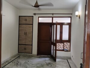 Room in 3 BHK Apartment at Sector 103 – for Rent