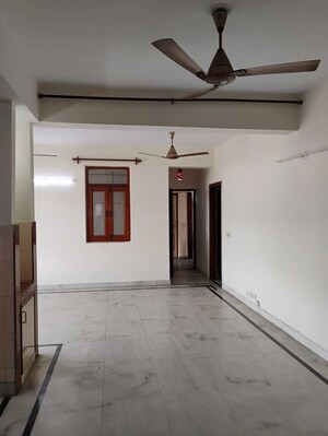 Room in 3 BHK Apartment at Sector 103 – for Rent