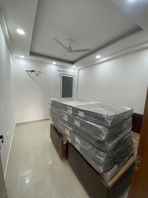 Furnished Amenities in 2 BHK Builder Floor at Neb Sarai – for Rent