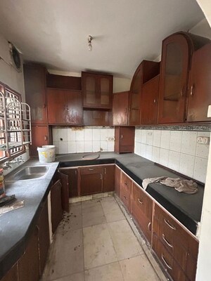 Kitchen in 2 BHK Builder Floor at Uppal Southend, Sector 49 – for Rent