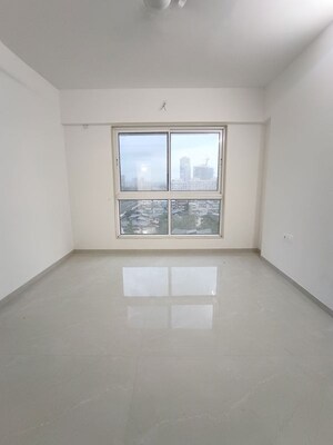 Room in 3 BHK Apartment at Shraddha Elite, Borivali West – for Sale