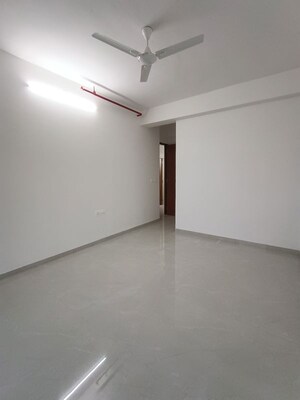 Room in 3 BHK Apartment at Shraddha Elite, Borivali West – for Sale