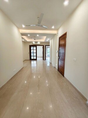 3 BHK Builder Floor For Rent in Defence Colony