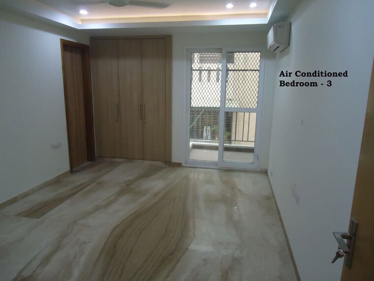 Room, defence colony 4 Bedroom 3150 Sq.Ft. Builder Floor In Defence Colony Delhi 10746117