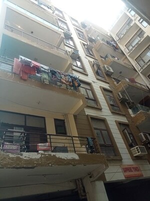 2 BHK Builder Floor For Rent in Sapphire Tower, Sector 104