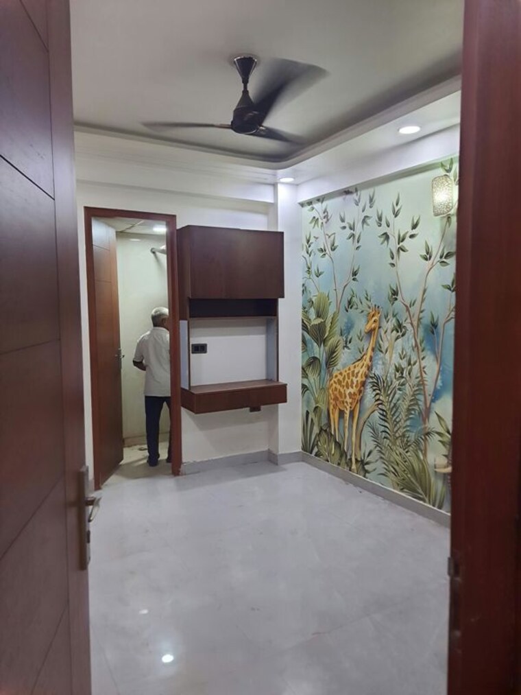 Room, sector 104 2 Bedroom 1300 Sq.Ft. Builder Floor In Sector 104 Noida 10746133