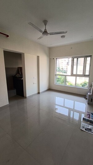 2 BHK Apartment For Rent in Lotus Signature, Andheri West