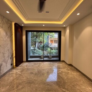 Living Room in 4 BHK Apartment at Ansal API Versalia, Sector 67a – for Rent