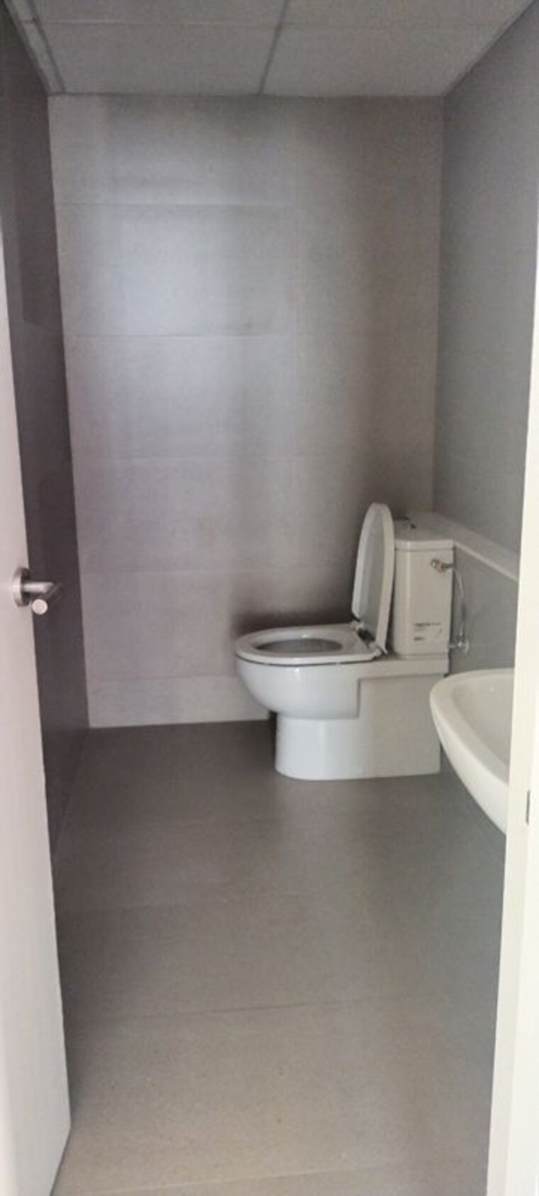 Bathroom, tata-serein 2 Bedroom 688 Sq.Ft. Apartment In Pokhran Road No Two Thane 10746181