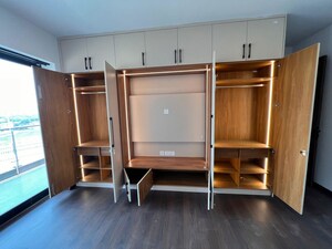 Room in 3 BHK Apartment at Krisumi Waterfall Residences, Sector 36a – for Rent