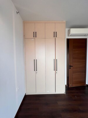 Room in 3 BHK Apartment at Krisumi Waterfall Residences, Sector 36a – for Rent