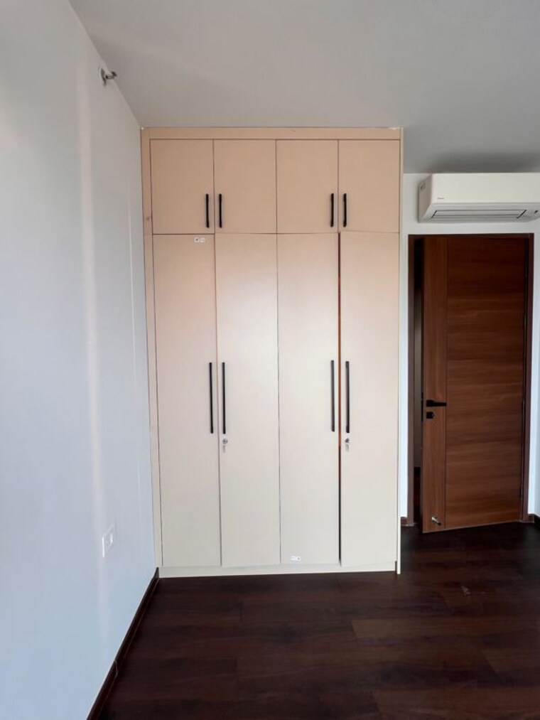 Room, krisumi-waterfall-residences 3 Bedroom 1967 Sq.Ft. Apartment In Sector 36a Gurgaon 10746196